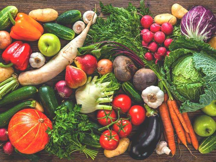 Красные и зеленые овощи и фрукты особенно полезны в антираковой диете